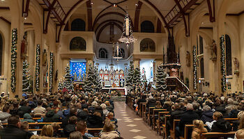 Kindermis in de Vincentiuskerk